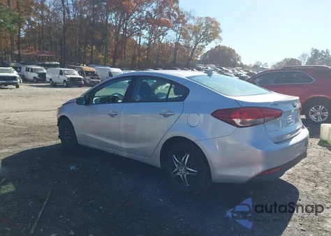 2017 Kia Forte Lx z USA, uszkodzony, nr VIN 3KPFK4A7XHE143371